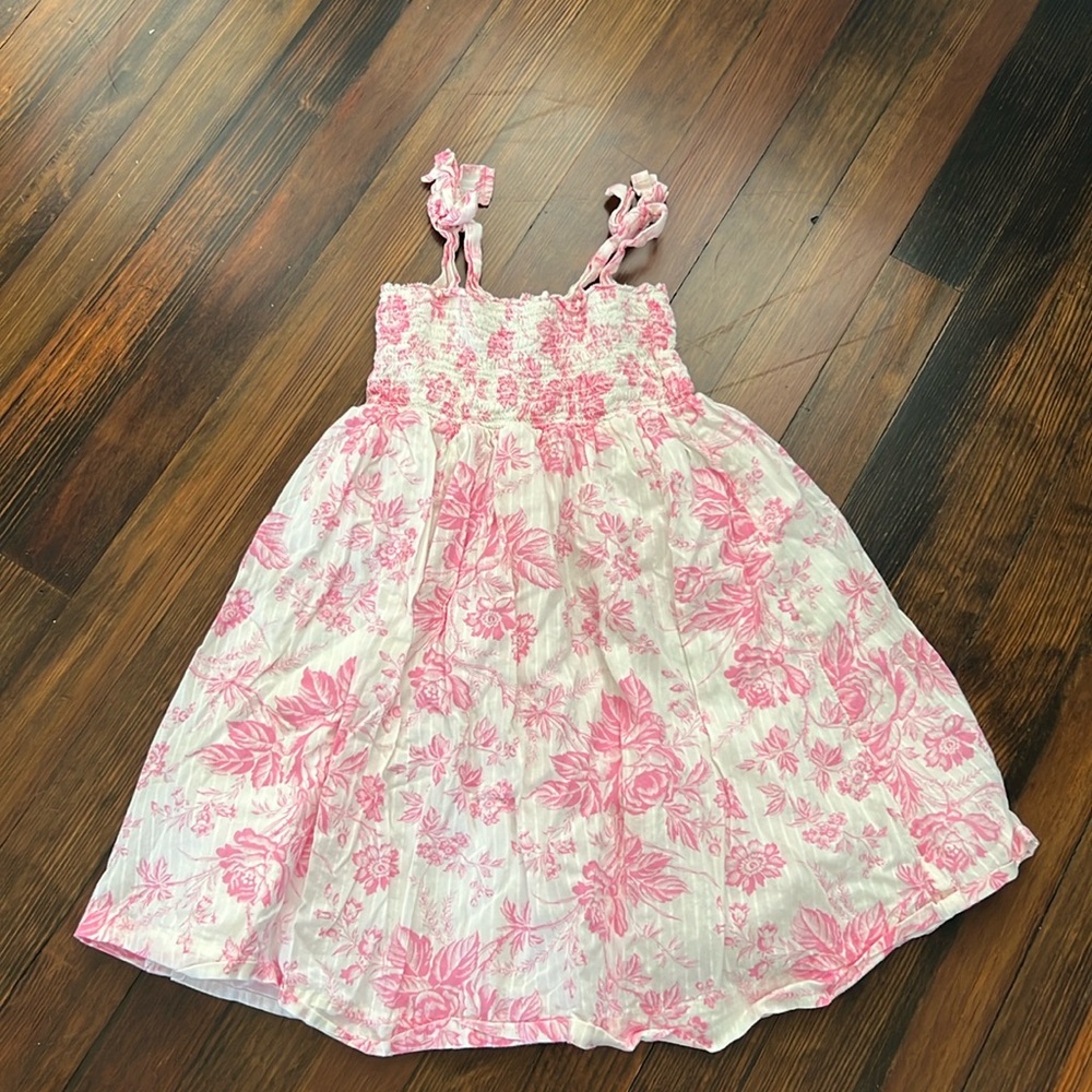 Baby Gap girls pink and white floral dress, Size: 4T